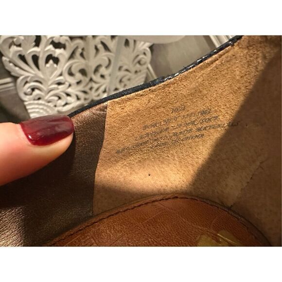 Sam Edelman Portney Suede Pumps - Picture 9 of 9